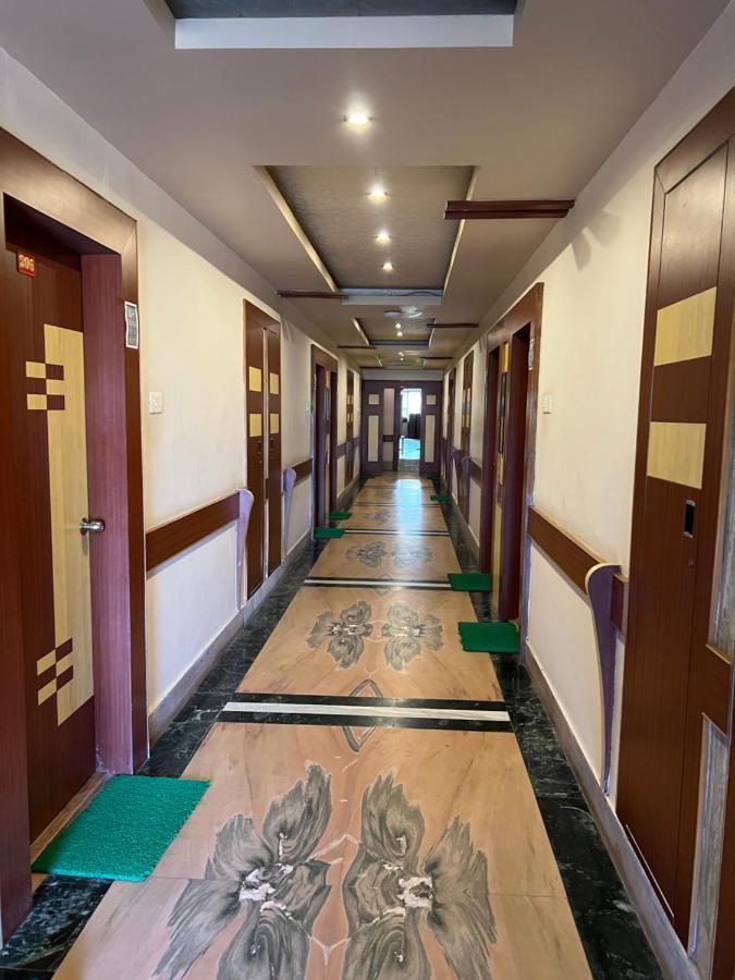 Hotel Lee Garden Near To Blue Flag Beach 500 Mtrs Puri Esterno foto