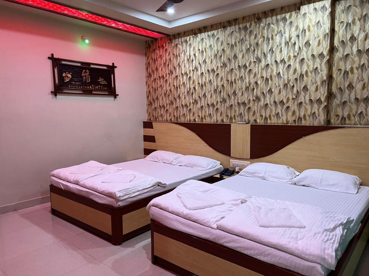 Hotel Lee Garden Near To Blue Flag Beach 500 Mtrs Puri Esterno foto