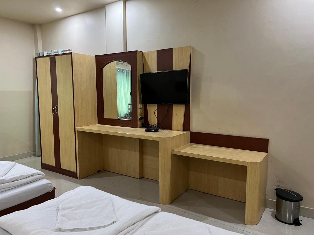Hotel Lee Garden Near To Blue Flag Beach 500 Mtrs Puri Esterno foto