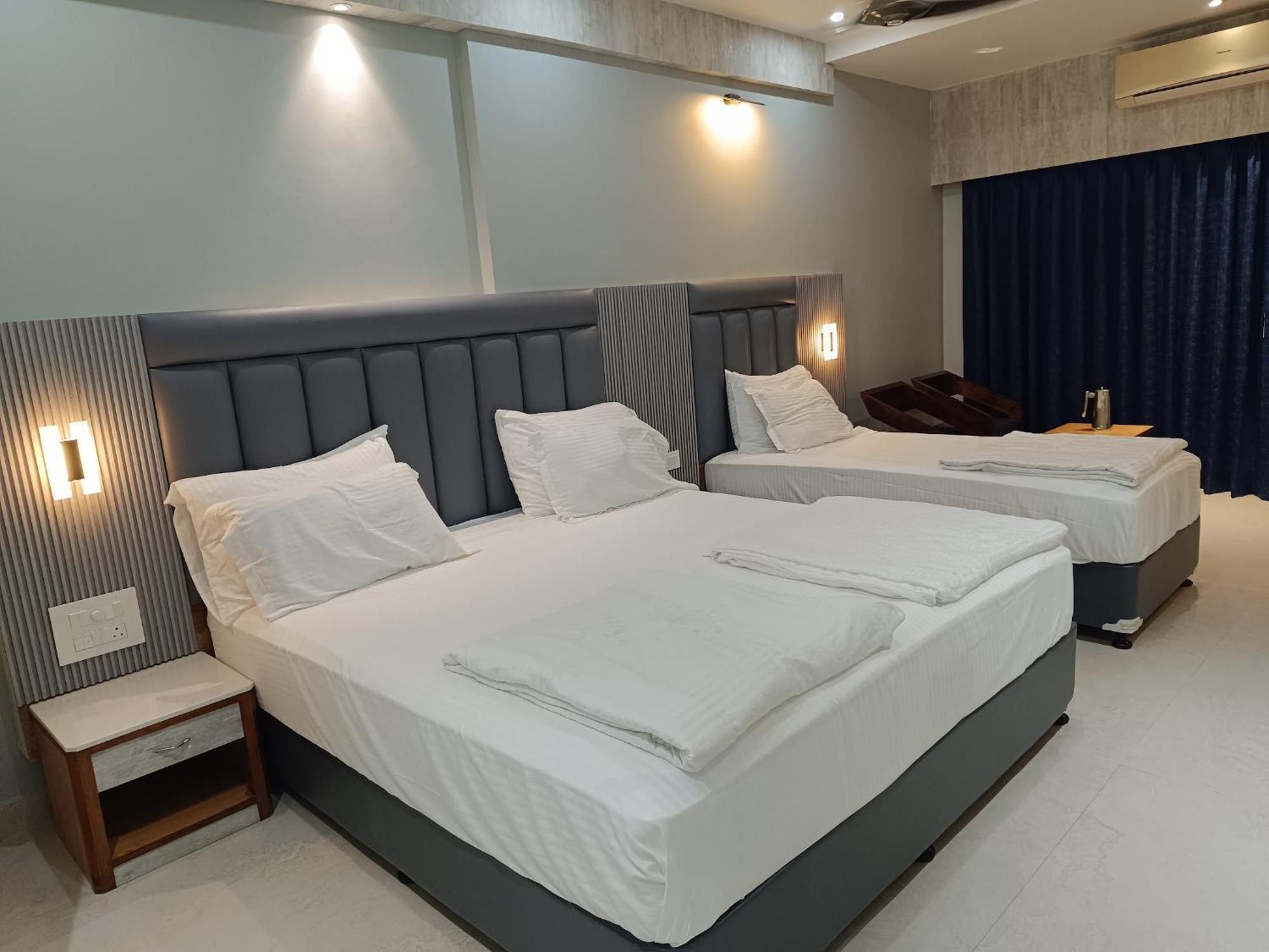 Hotel Lee Garden Near To Blue Flag Beach 500 Mtrs Puri Esterno foto